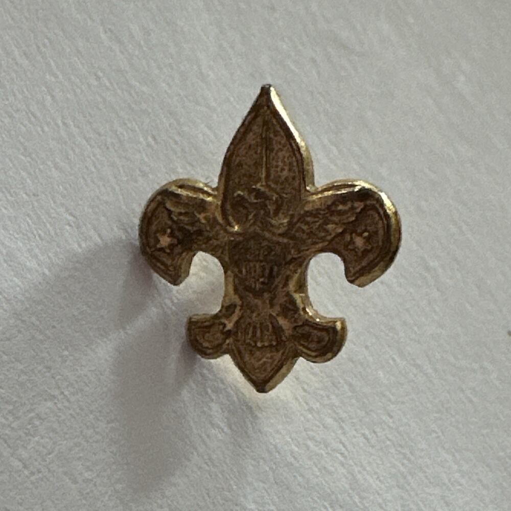 Boy Scouts Fleur-de-Lis Lapel Pin Tie Tack Gold Tone Vintage